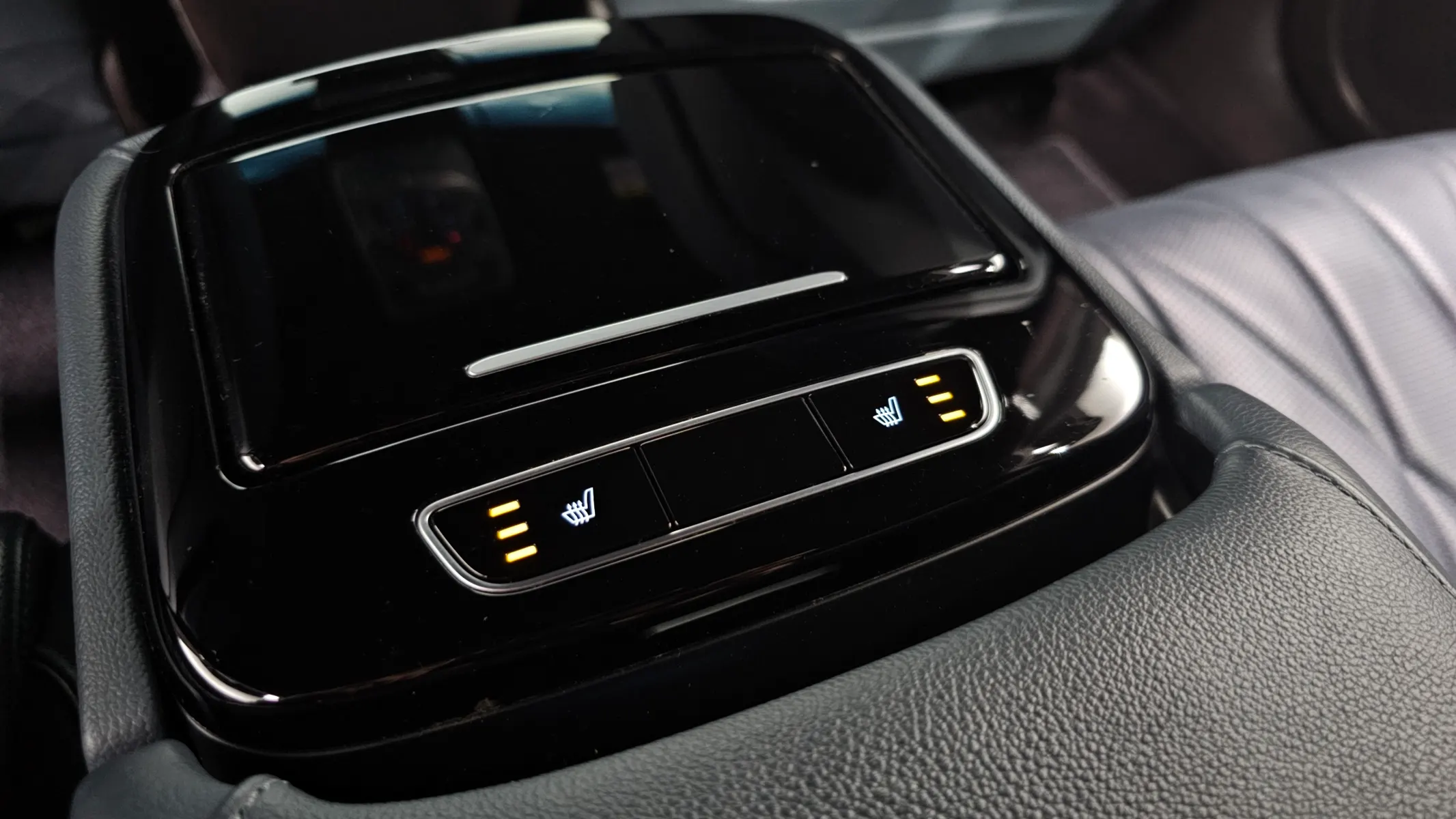 Genesis G80 (RG3) 2.5 2WD 2022 30/31