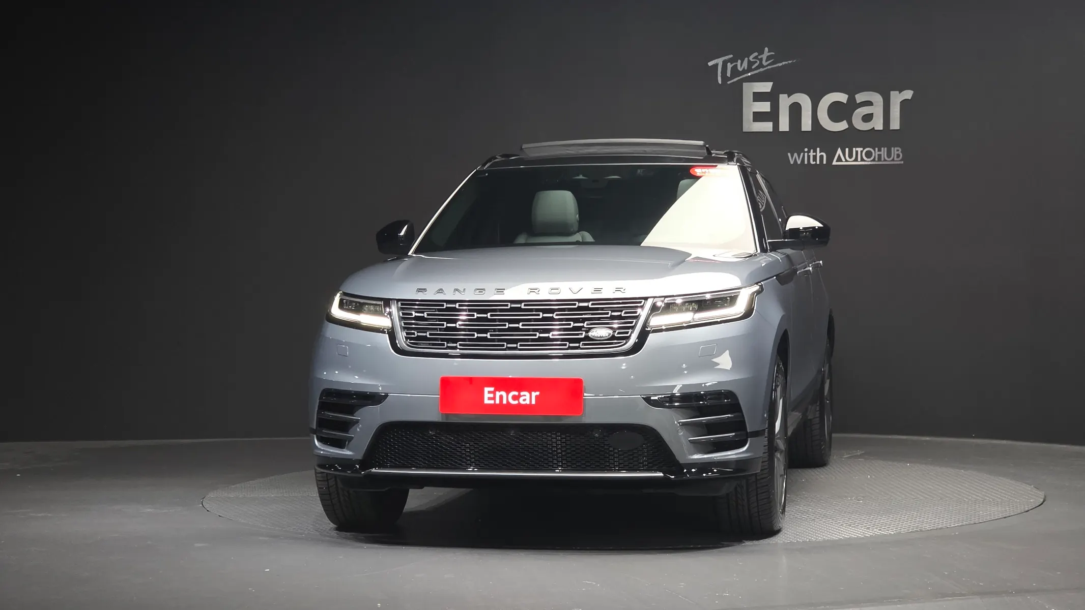 Land Rover 레인지로버 벨라 2.0 P250 SE 2025 2/32