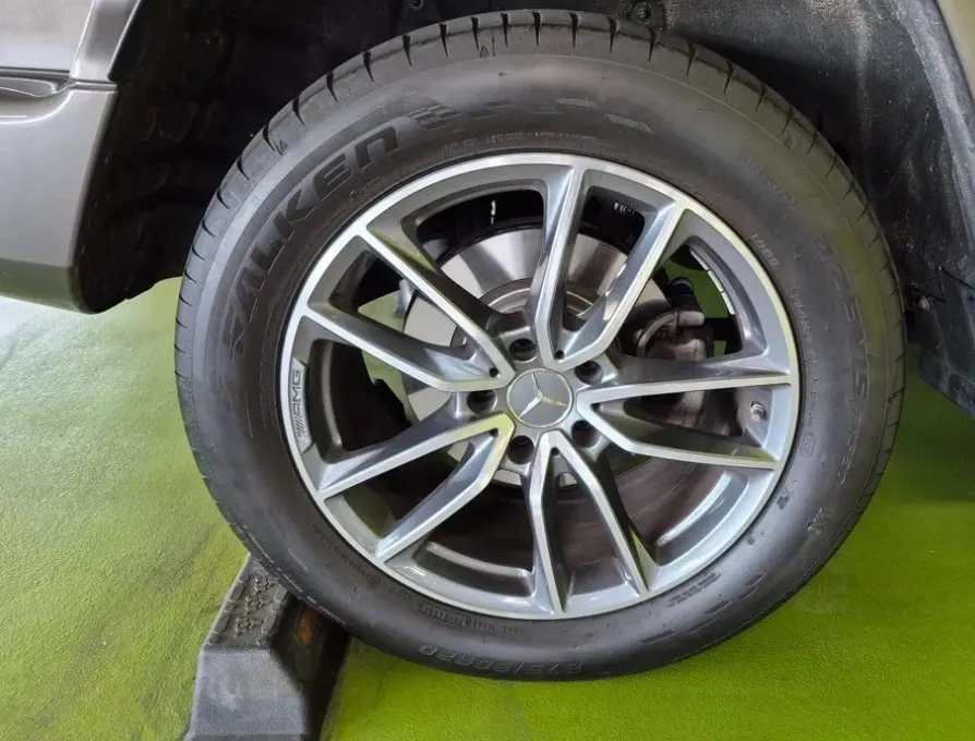 Mercedes-Benz G-Class W465 G450d 2025 13/14