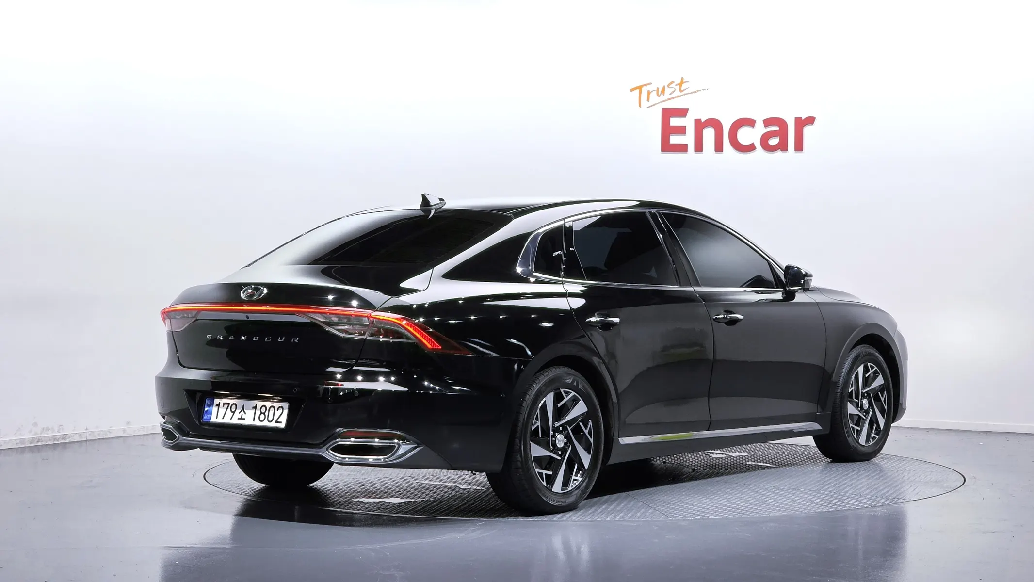 Hyundai IG 2022 2/36