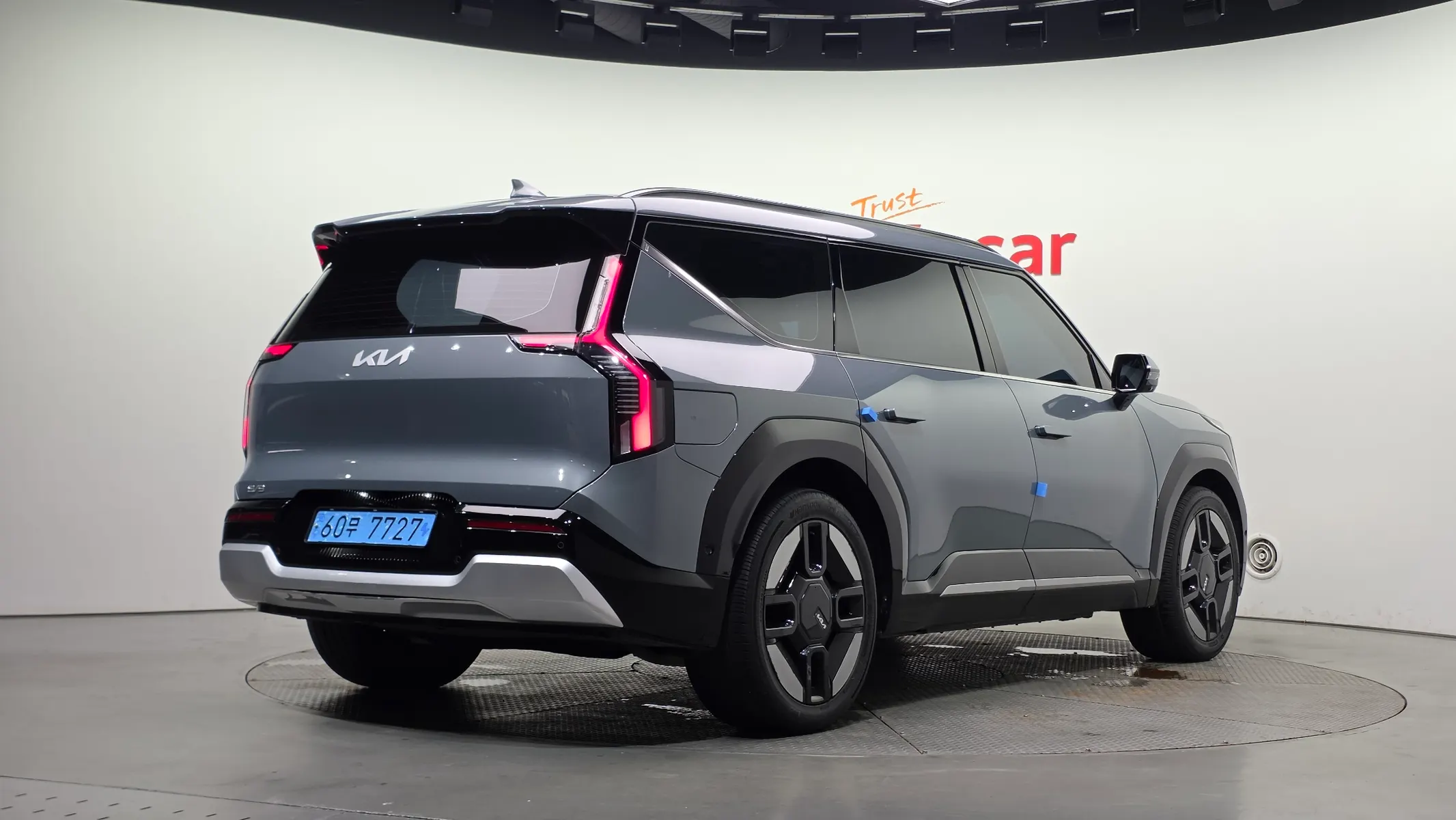 Kia EV9 4WD 2023 2/33