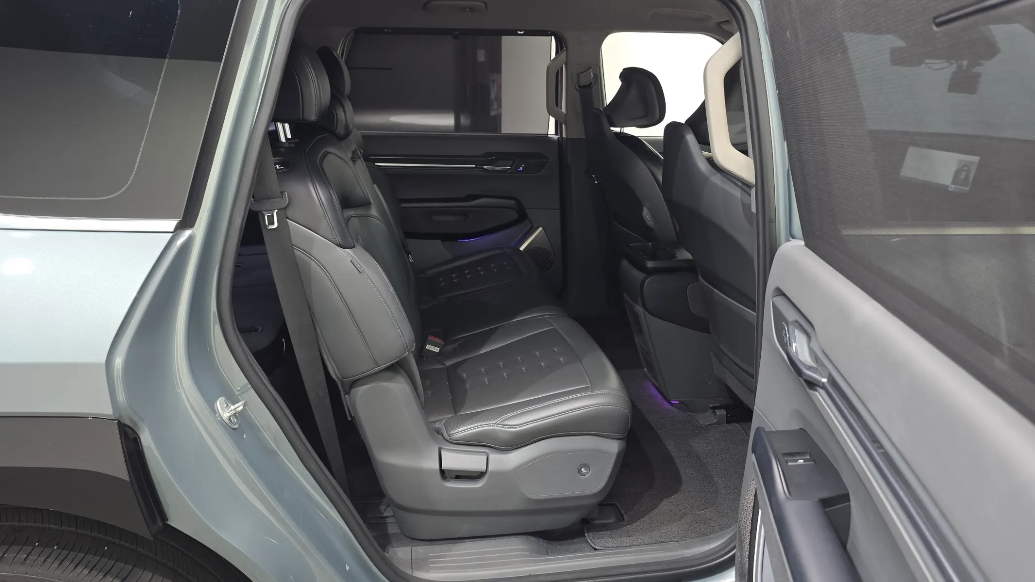 Kia EV9 4WD 2023 32/33