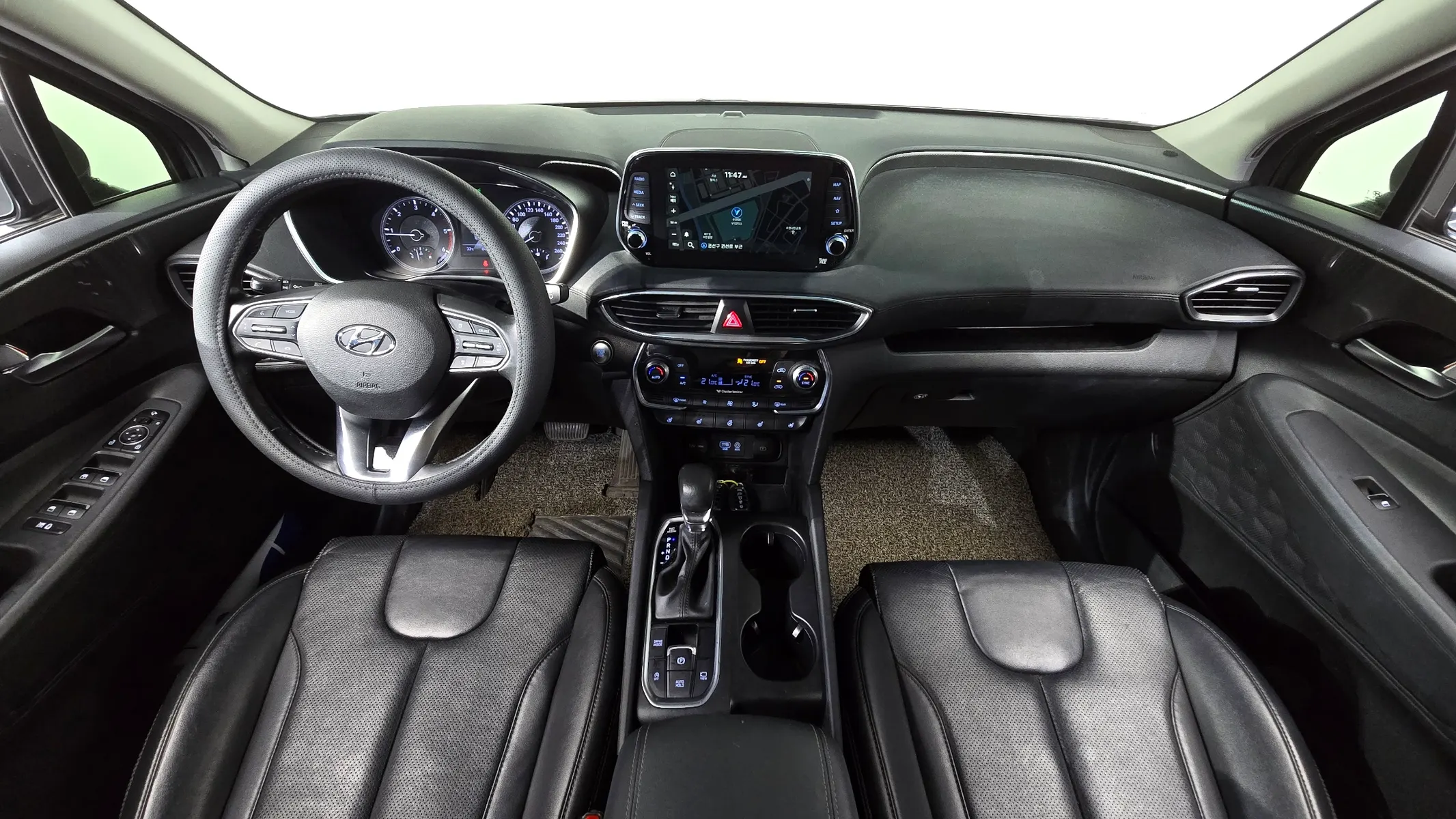 Hyundai TM 2.0 2WD 2020 4/5
