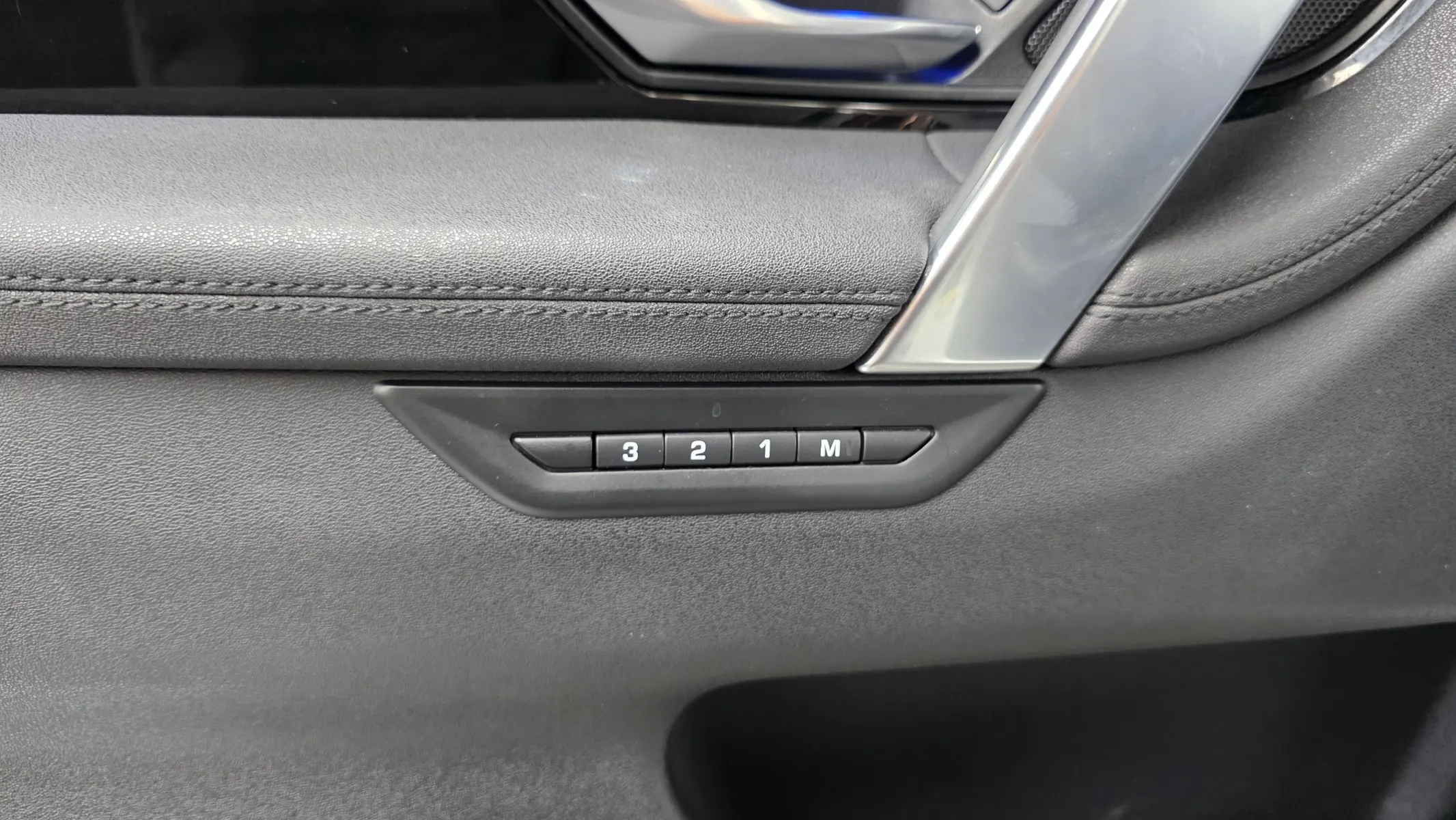 Land Rover 2 D180 SE 2020 33/34