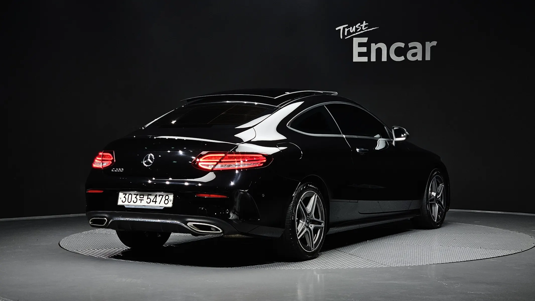 Mercedes-Benz C-Class W205 C200 2020 2/34