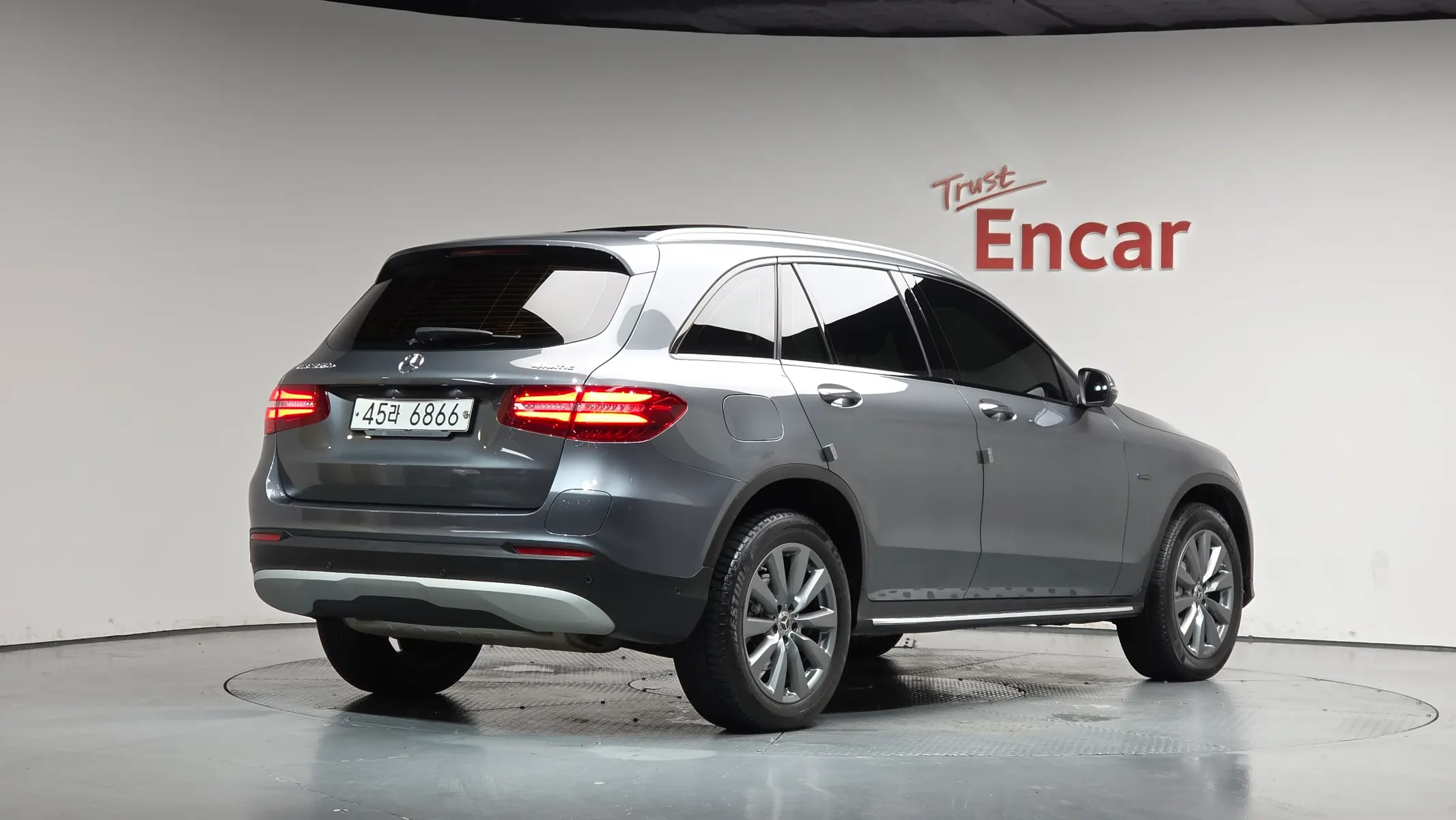 Mercedes-Benz GLC-Class X253 GLC350e 4MATIC 2019 2/37