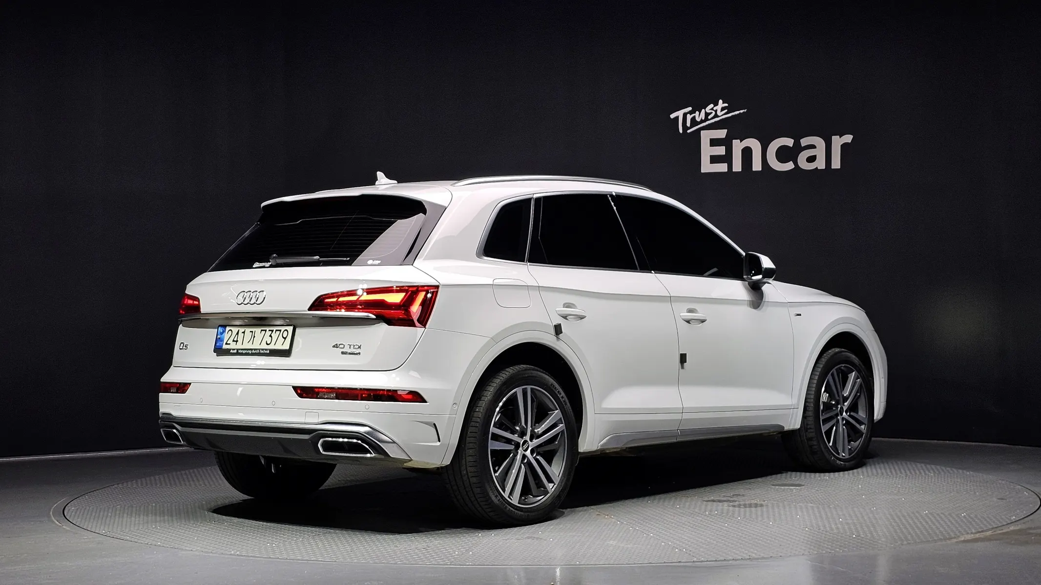 Audi Q5 (FY) 40 TDI 2022 2/36