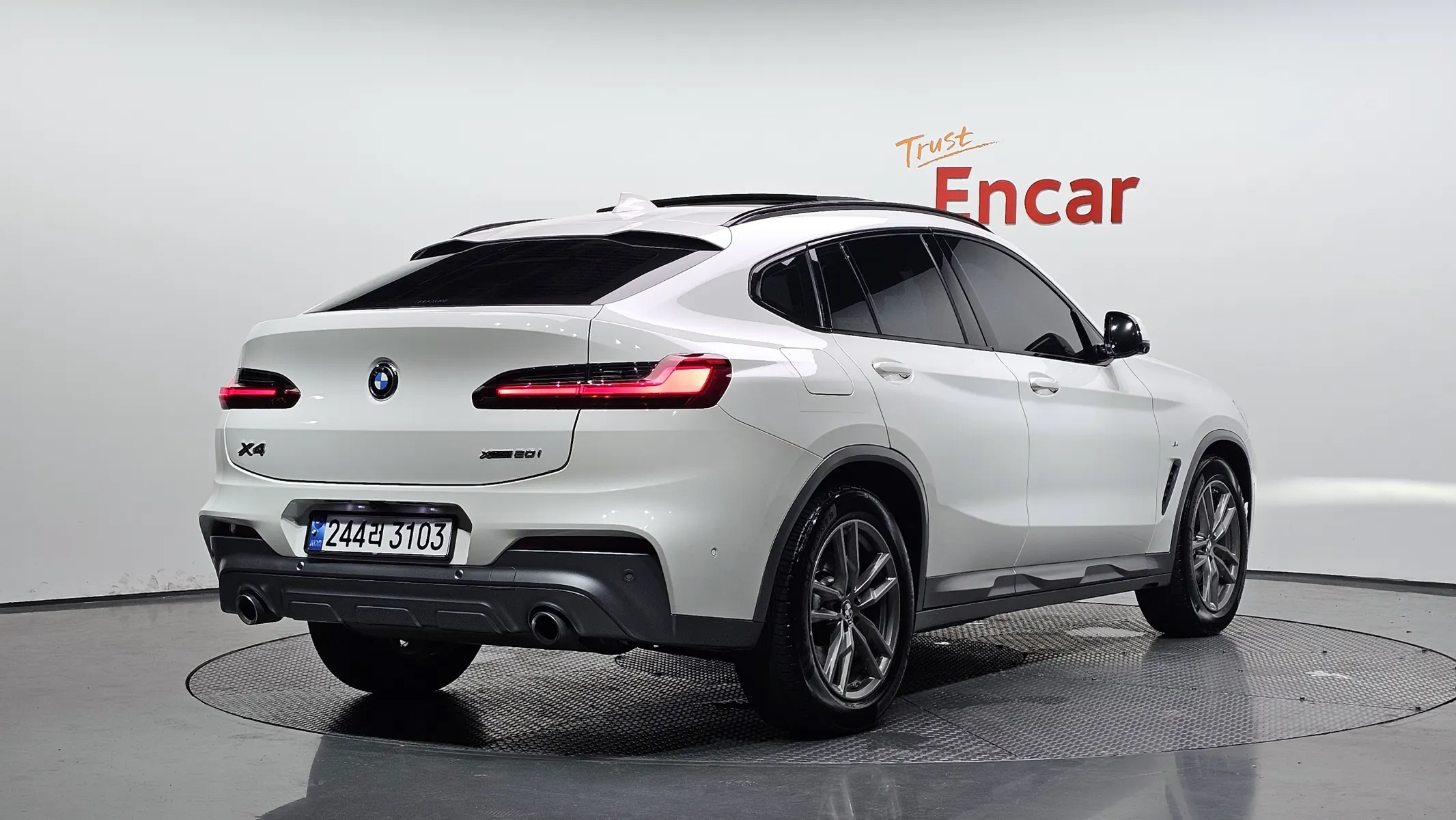 BMW X4 (G02) xDrive20i M X 2020 2/33