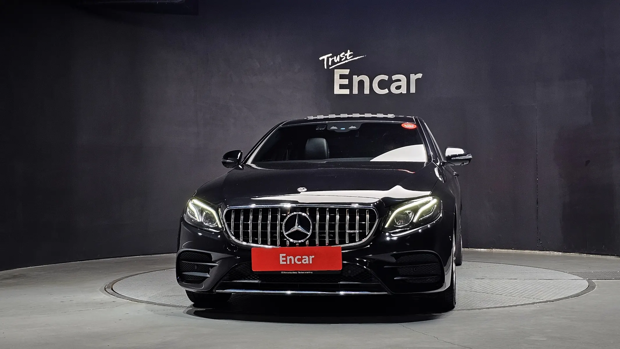 Mercedes-Benz E-Class W213 E300 4MATIC AMG Line 2018 3/31
