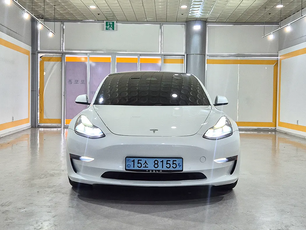Tesla 3 AWD 2022 2/5