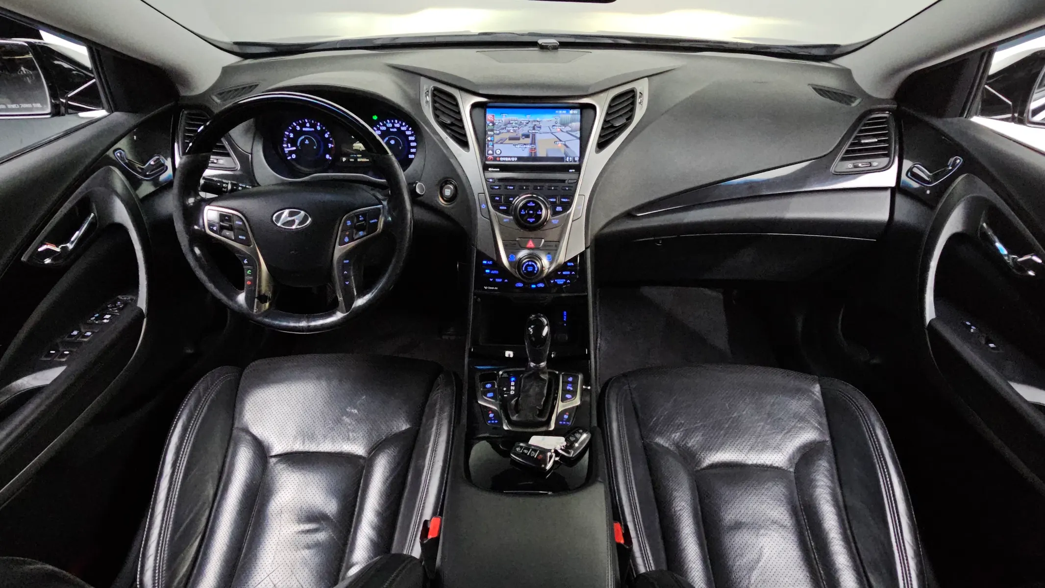 Hyundai Grandeur HG LPG HG300 2011 4/5