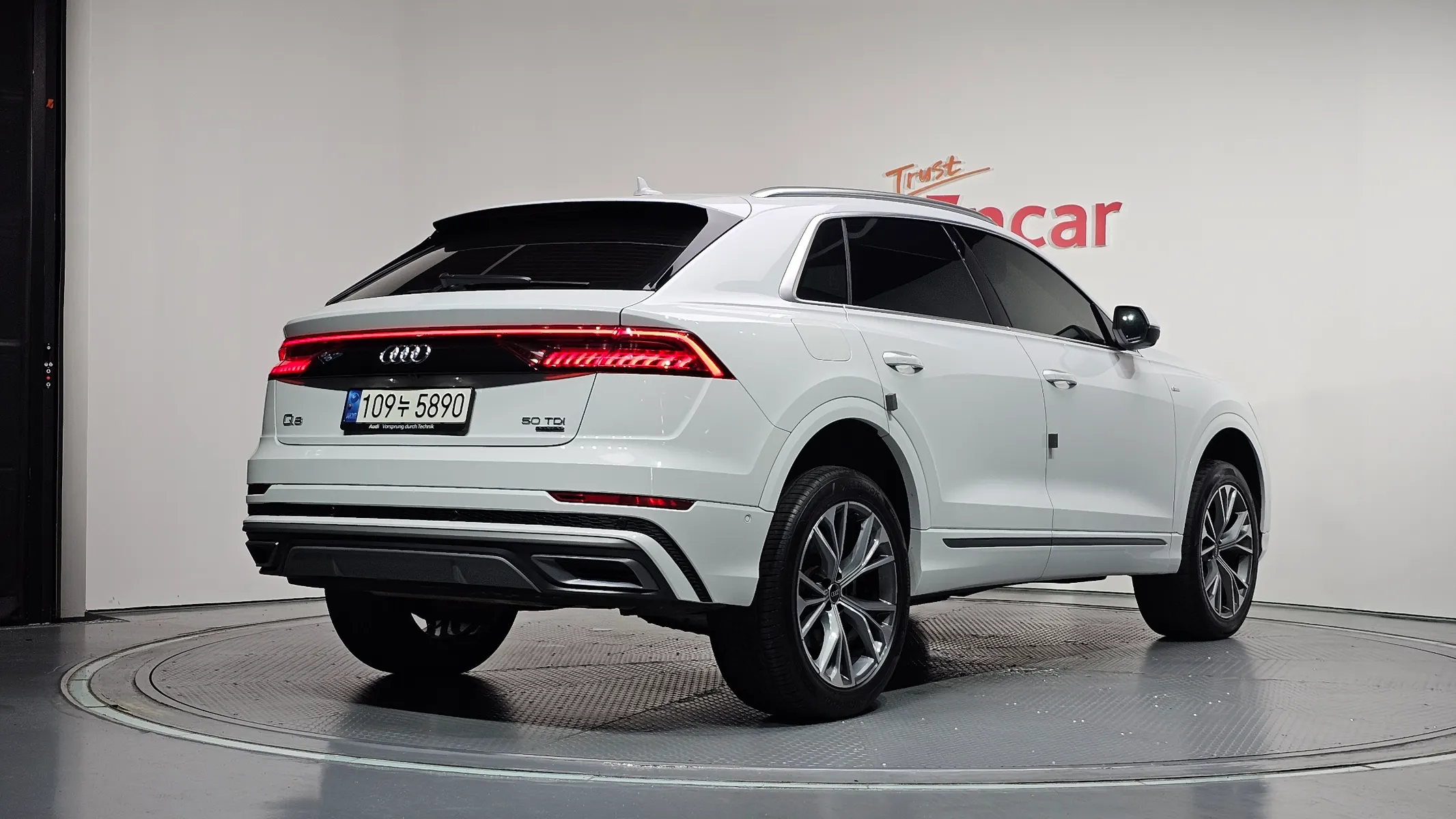 Audi Q8 (4M) 50 TDI 2021 2/21