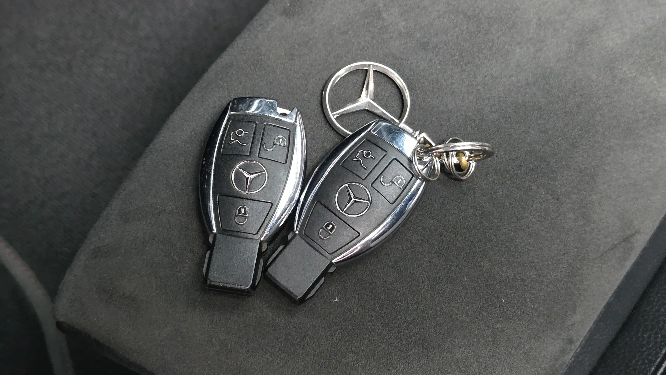 Mercedes-Benz CLA-Class C117 CLA220 AMG Line 2017 30/31
