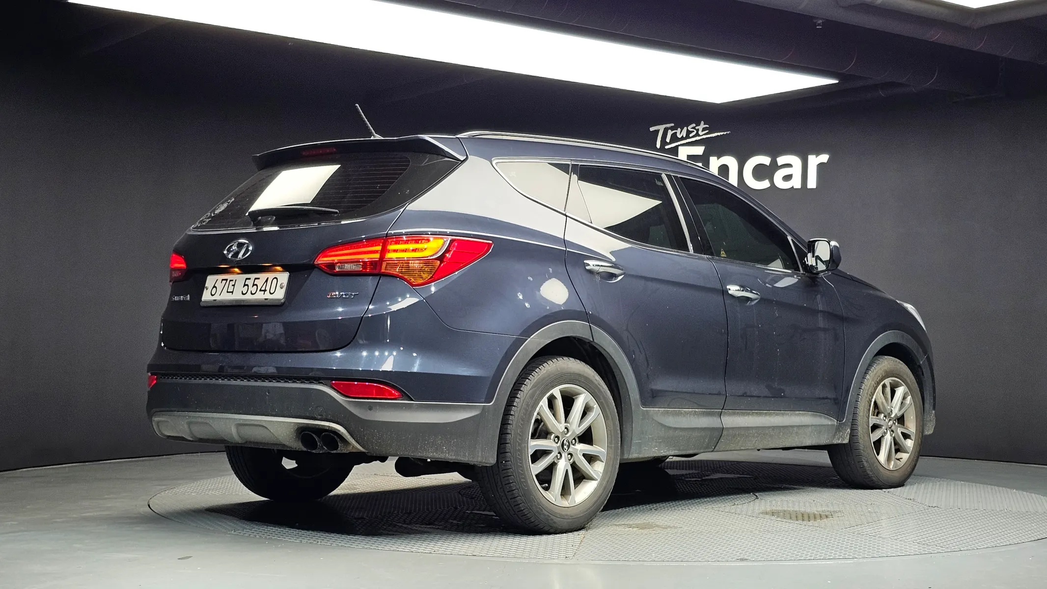 Hyundai DM (e-VGT) 2.0 2WD 2013 2/32