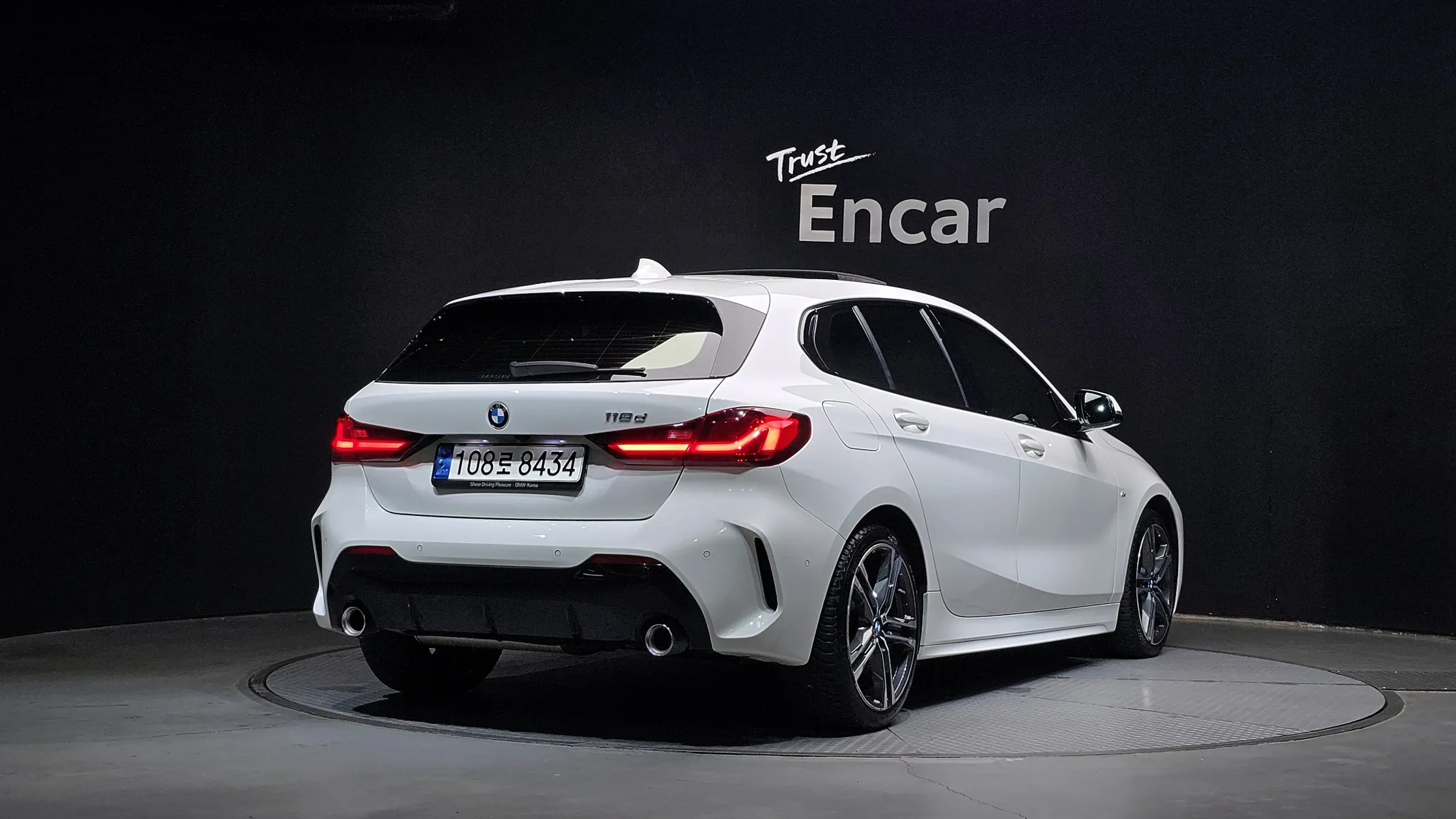 BMW 1 Series (F40) 118d M 2021 2/31