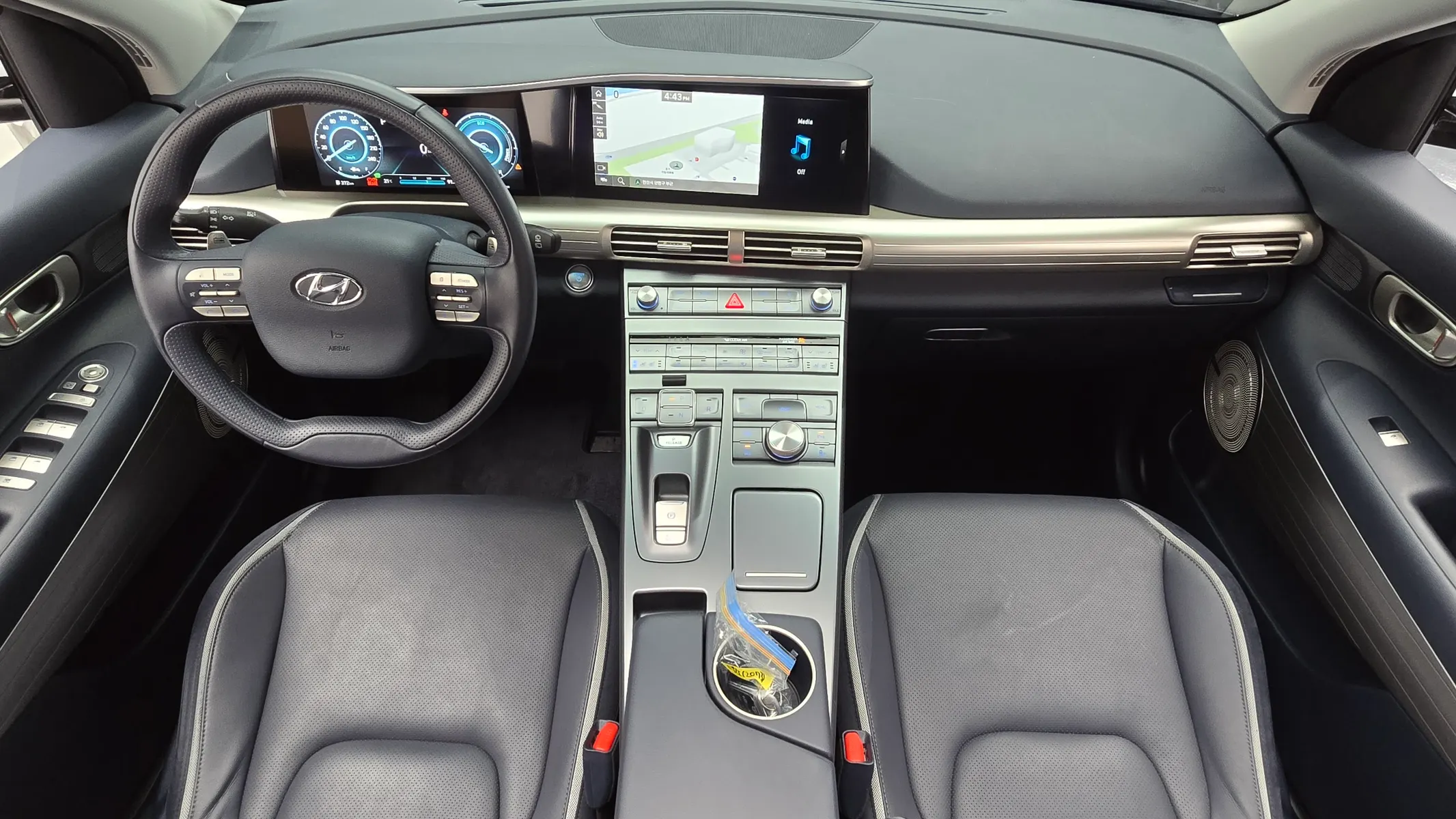 Hyundai 넥쏘 2022 4/5