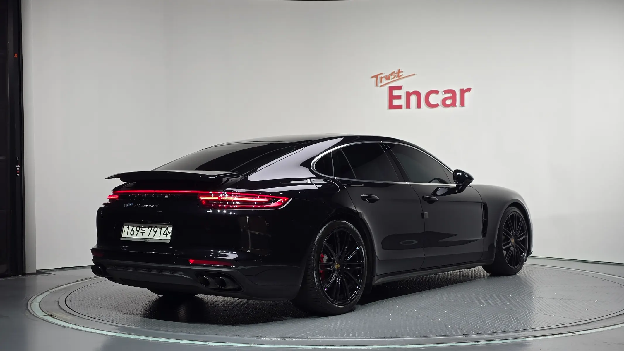 Porsche (971) 3.0 AWD 2020 2/34