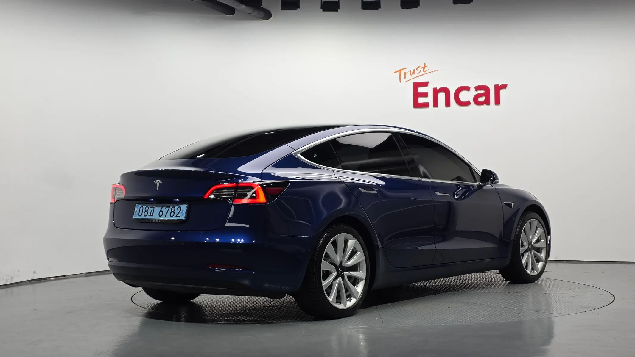 Tesla 3 RWD 2020 2/31