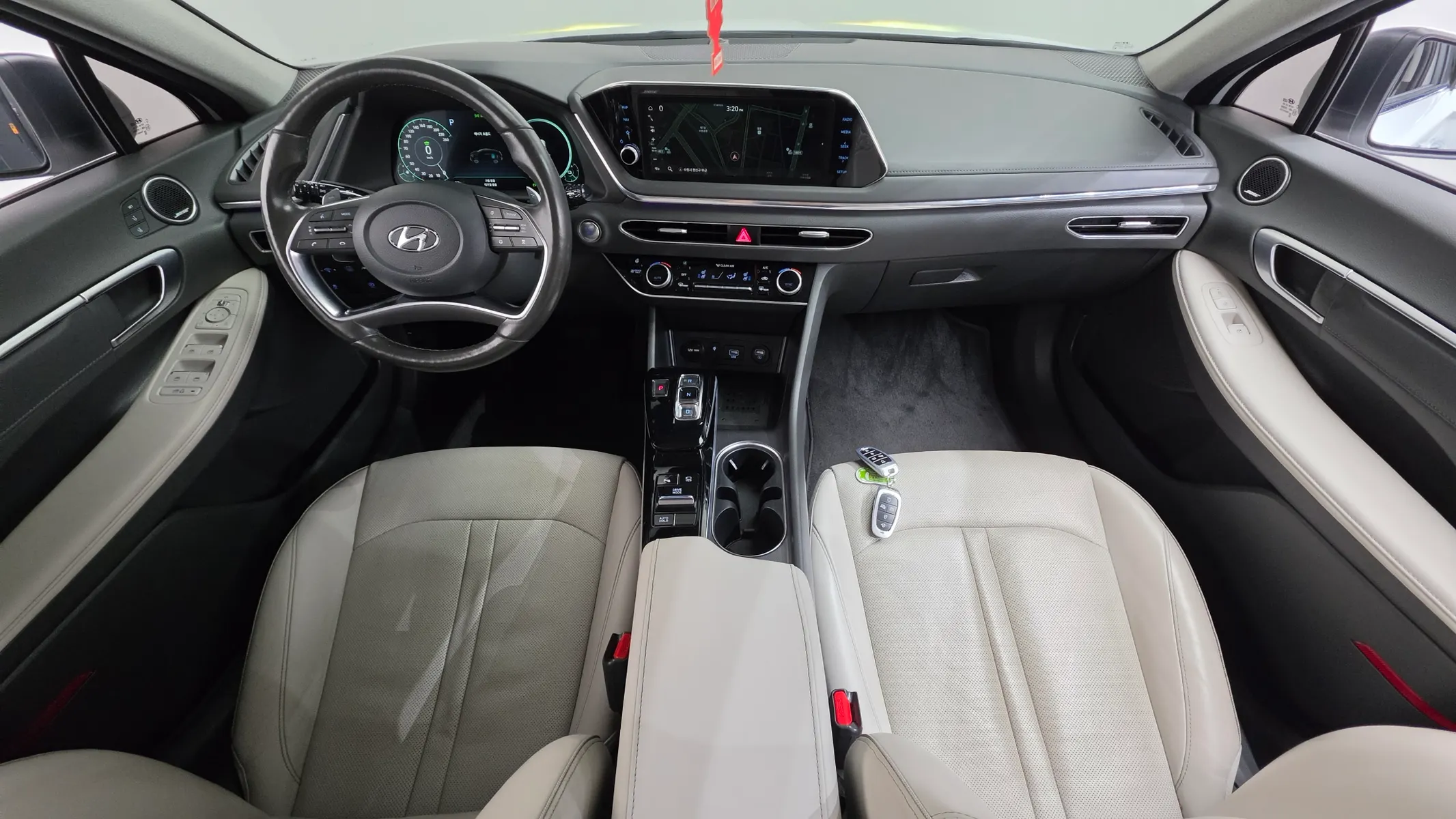 Hyundai (DN8) 2019 4/5