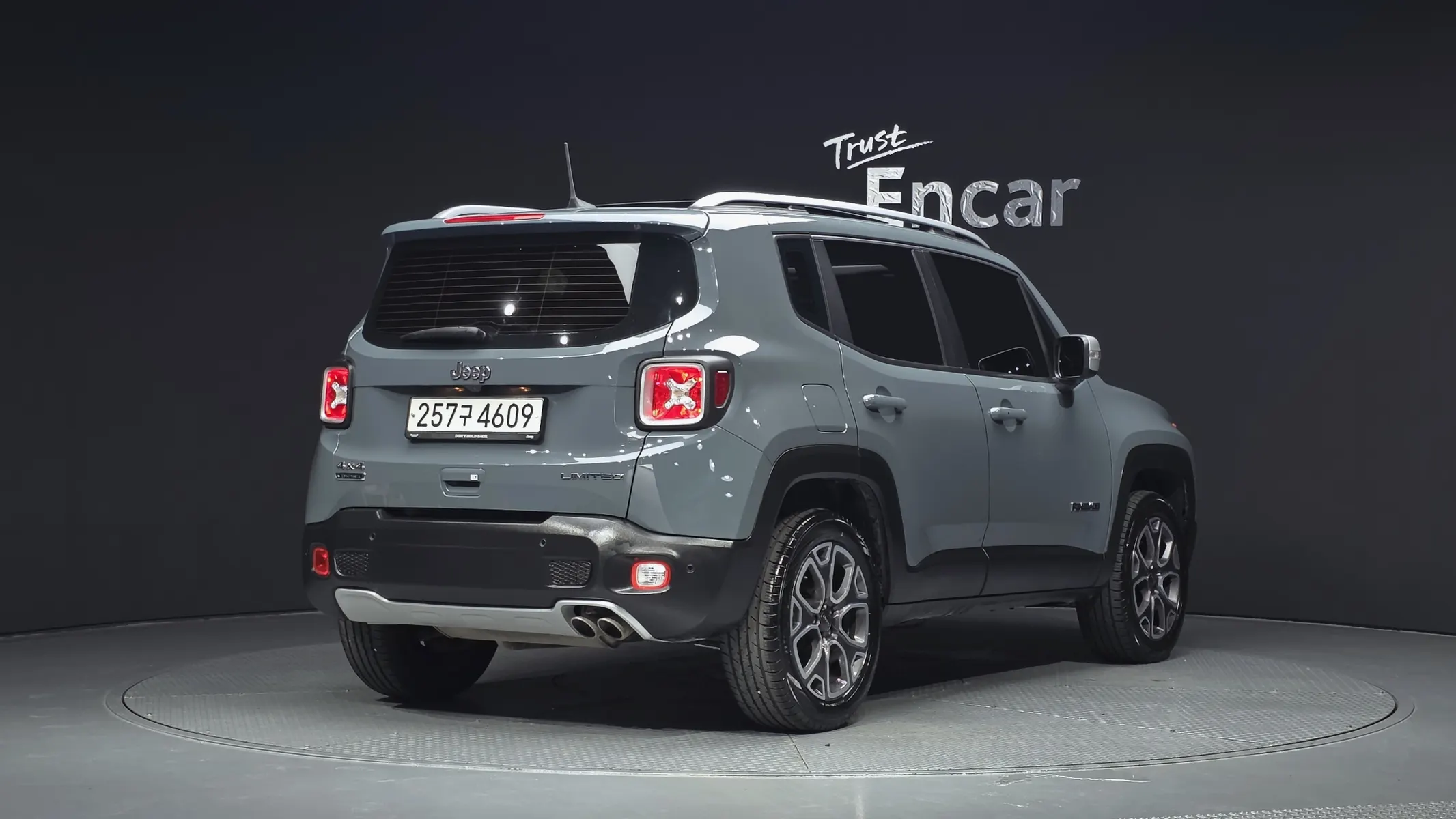 Jeep 레니게이드 2.0 AWD 2018 2/32