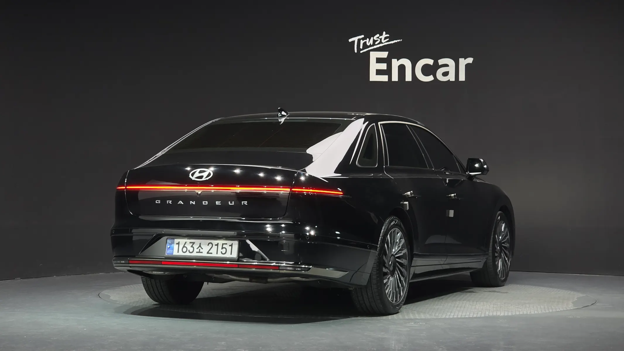 Hyundai (GN7) 3.5 2WD 2023 2/37