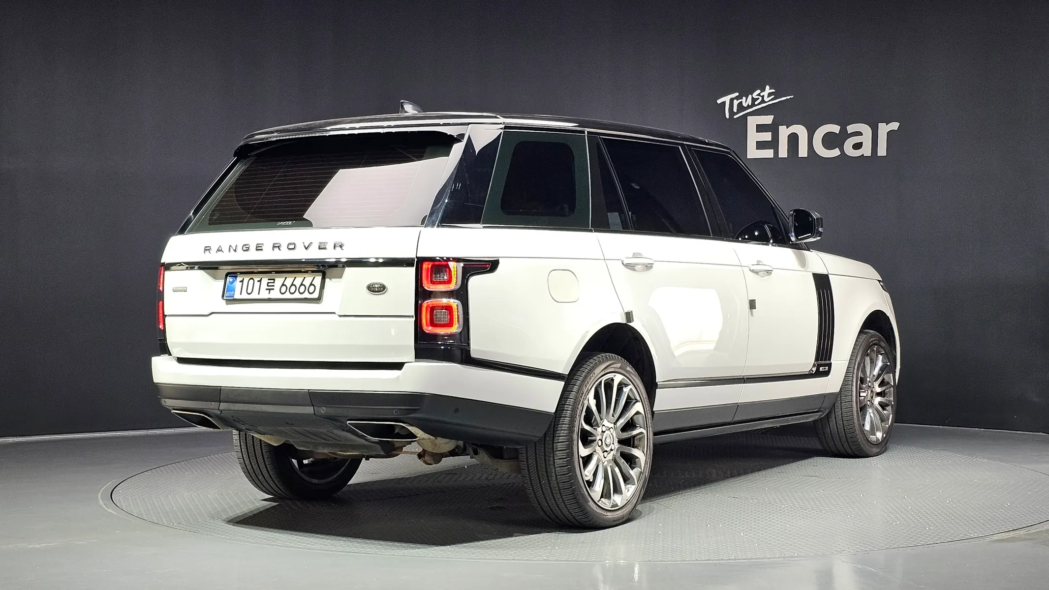 Land Rover 4 5.0 SC AB LWB 2017 2/21