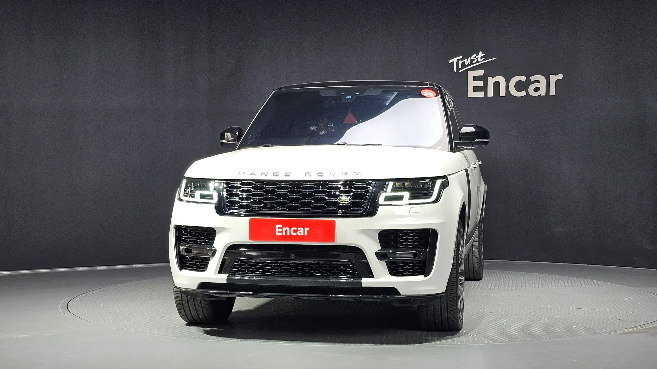 Land Rover 4 5.0 SC AB LWB 2017 3/21