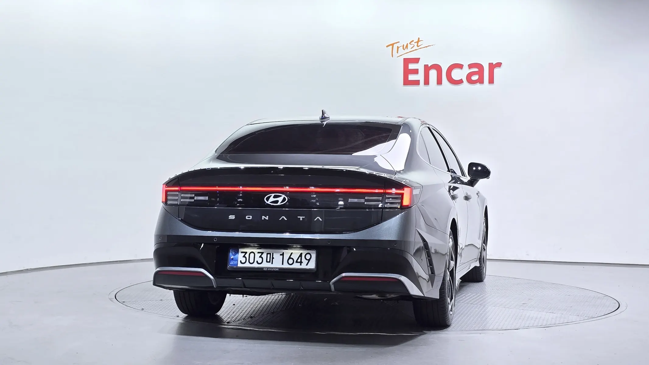 Hyundai (DN8) 2024 3/5