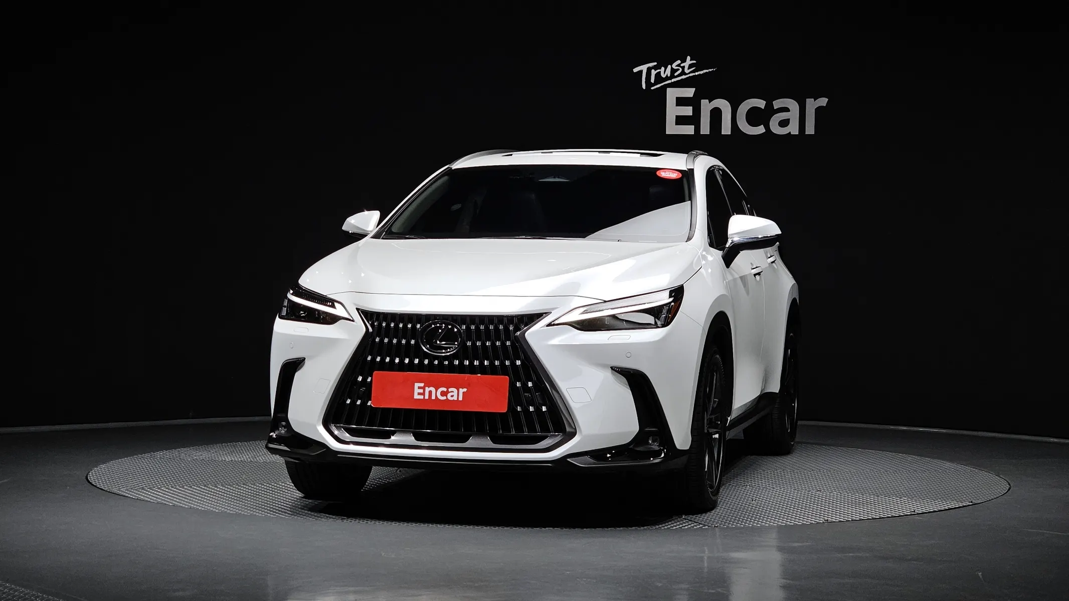 Lexus NX350h 2 2025 2/5
