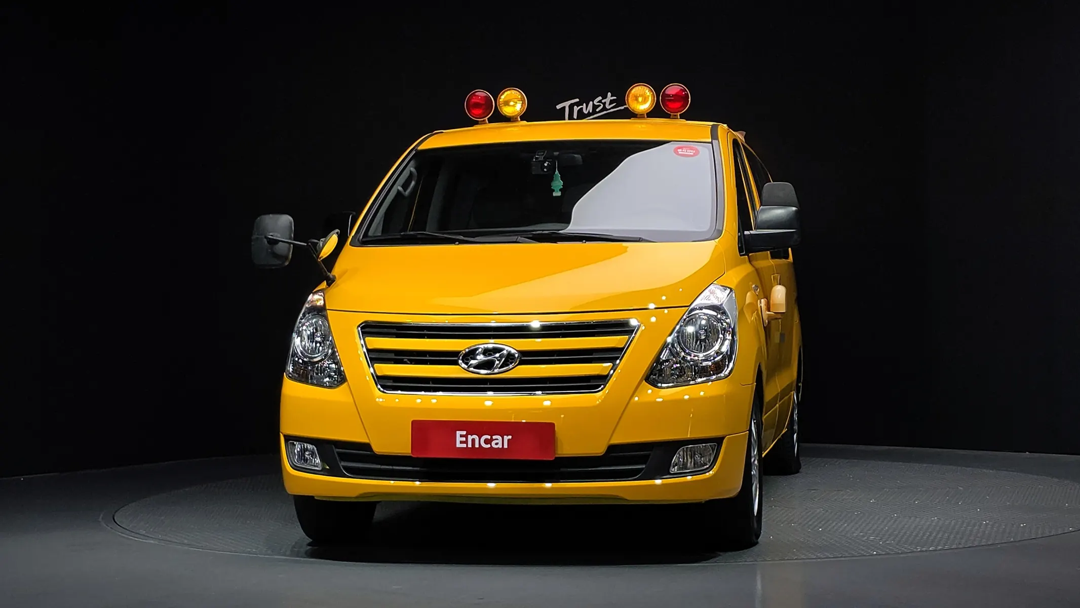 Hyundai Grand Starex 2017 2/5