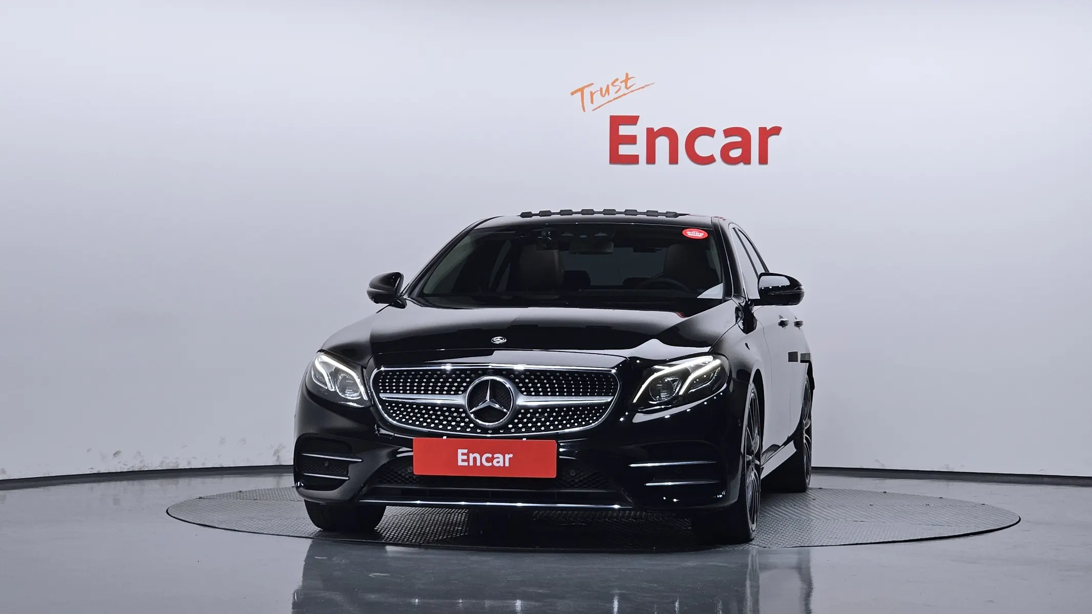 Mercedes-Benz E-Class W213 E300 AMG Line 2019 3/38