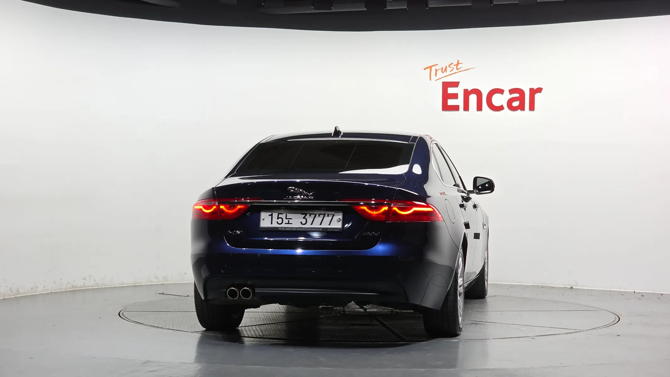 Jaguar XF (X260) 20d 2018 3/5