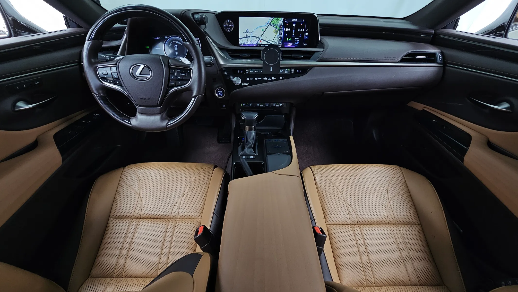 Lexus ES300h 7 2021 4/5