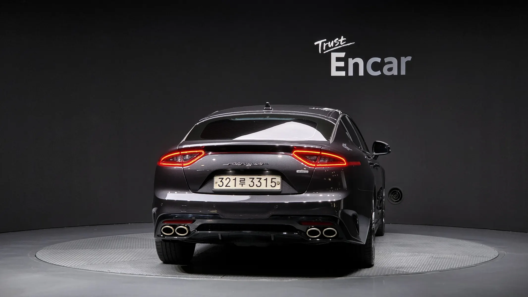 Kia Stinger 2.0 AWD 2019 3/5