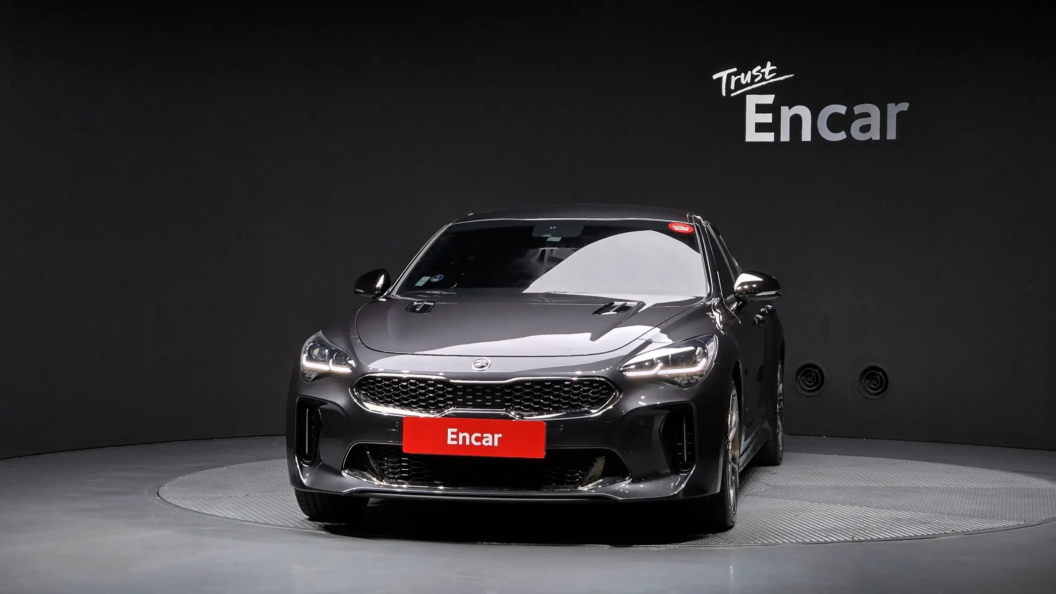 Kia Stinger 2.0 AWD 2019 2/5