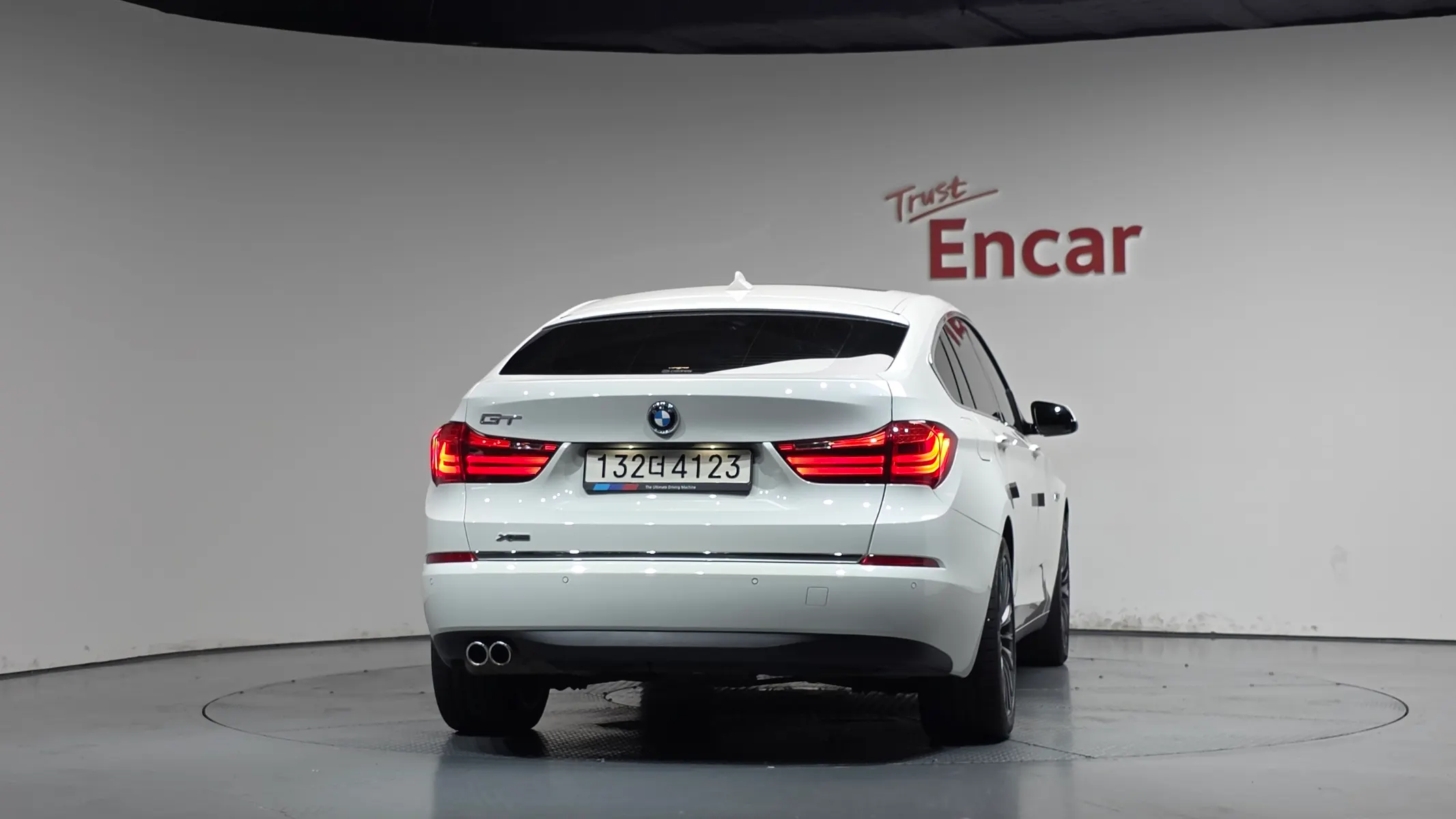 BMW 5 Series GT (F07) GT 30d xDrive 2016 3/37