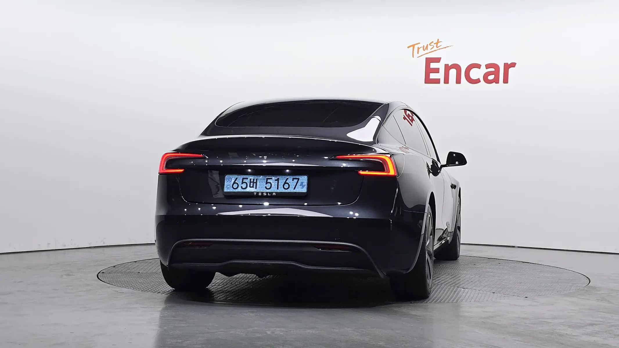 Tesla 3 RWD 2025 3/5