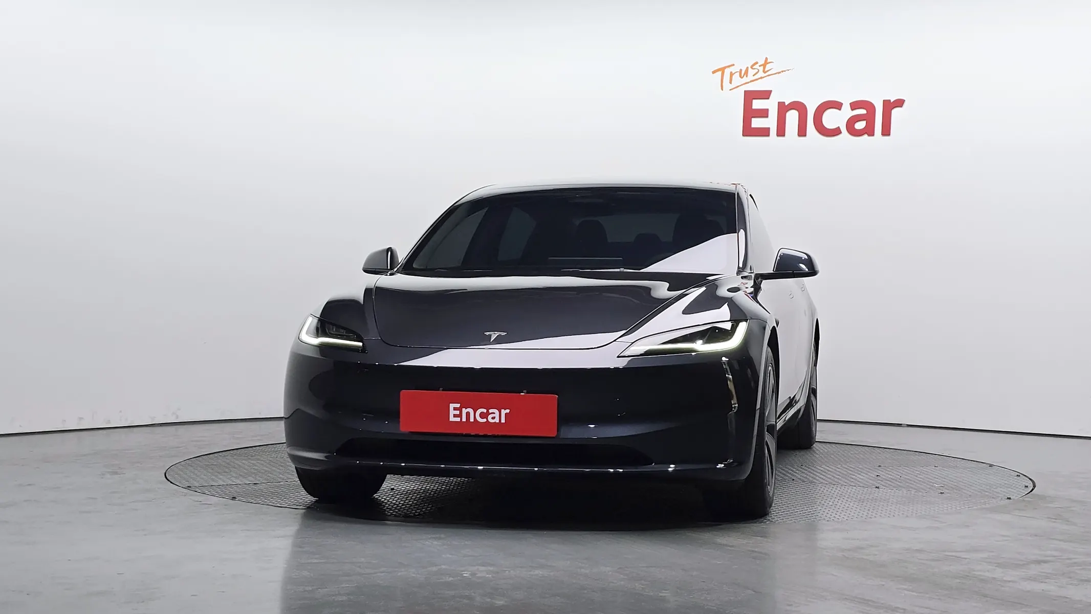 Tesla 3 RWD 2025 2/5