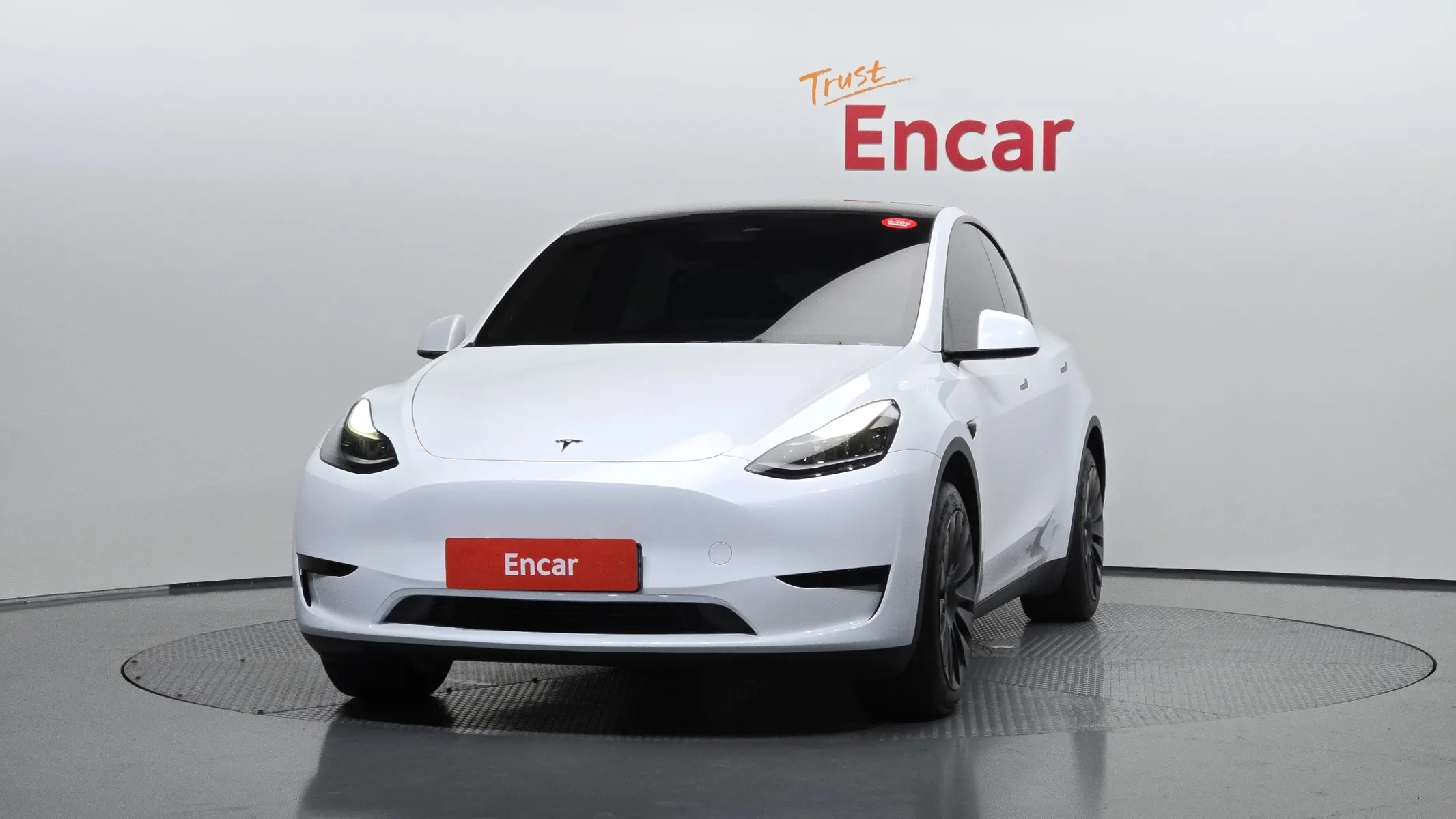 Tesla Y RWD 2023 2/5
