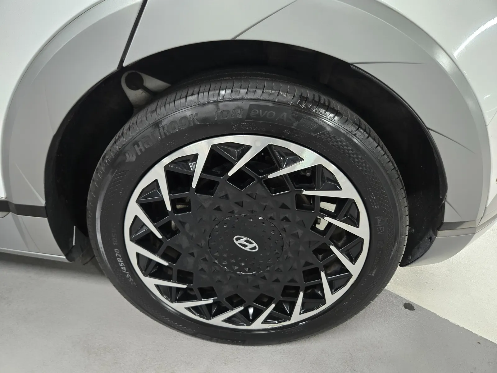 Hyundai Ioniq 5 AWD 2021 20/21
