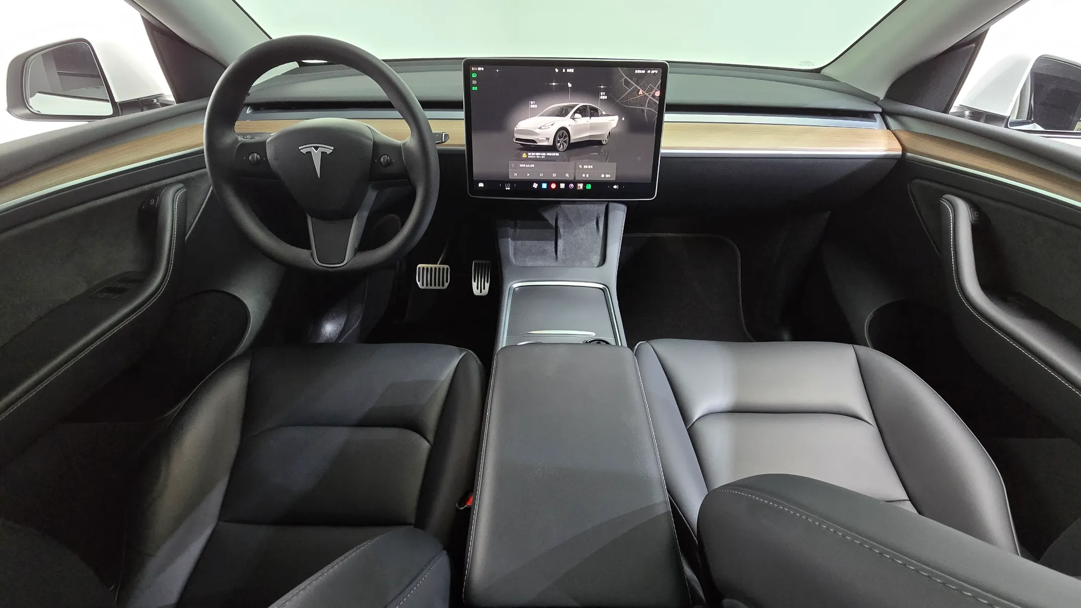 Tesla Y RWD 2024 4/5