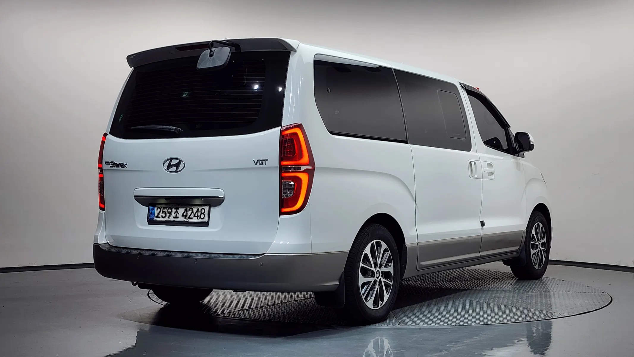 Hyundai 그랜드 스타렉스 9 2018 2/31