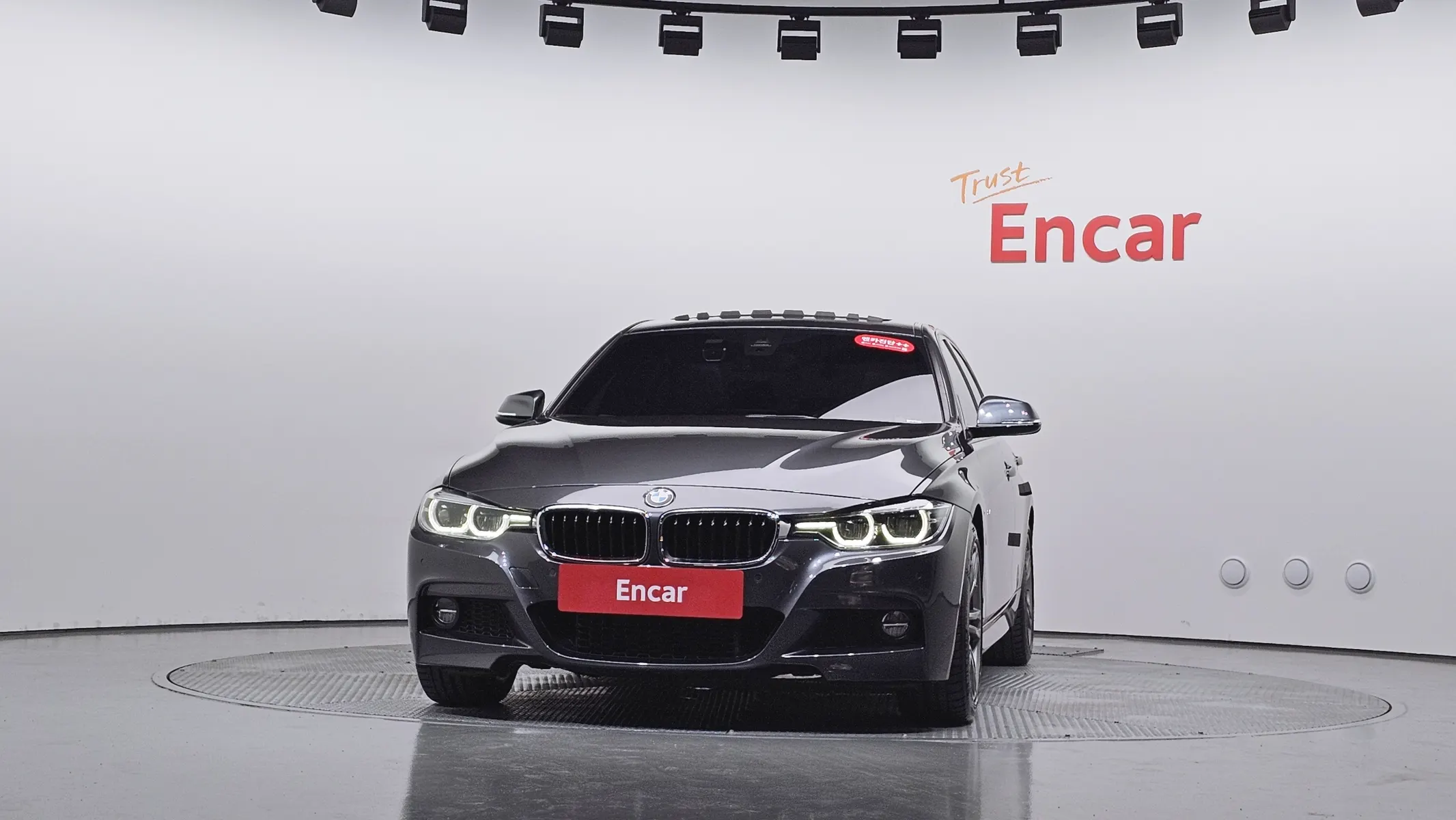 BMW 3 Series (F30) 320i M 2018 3/32