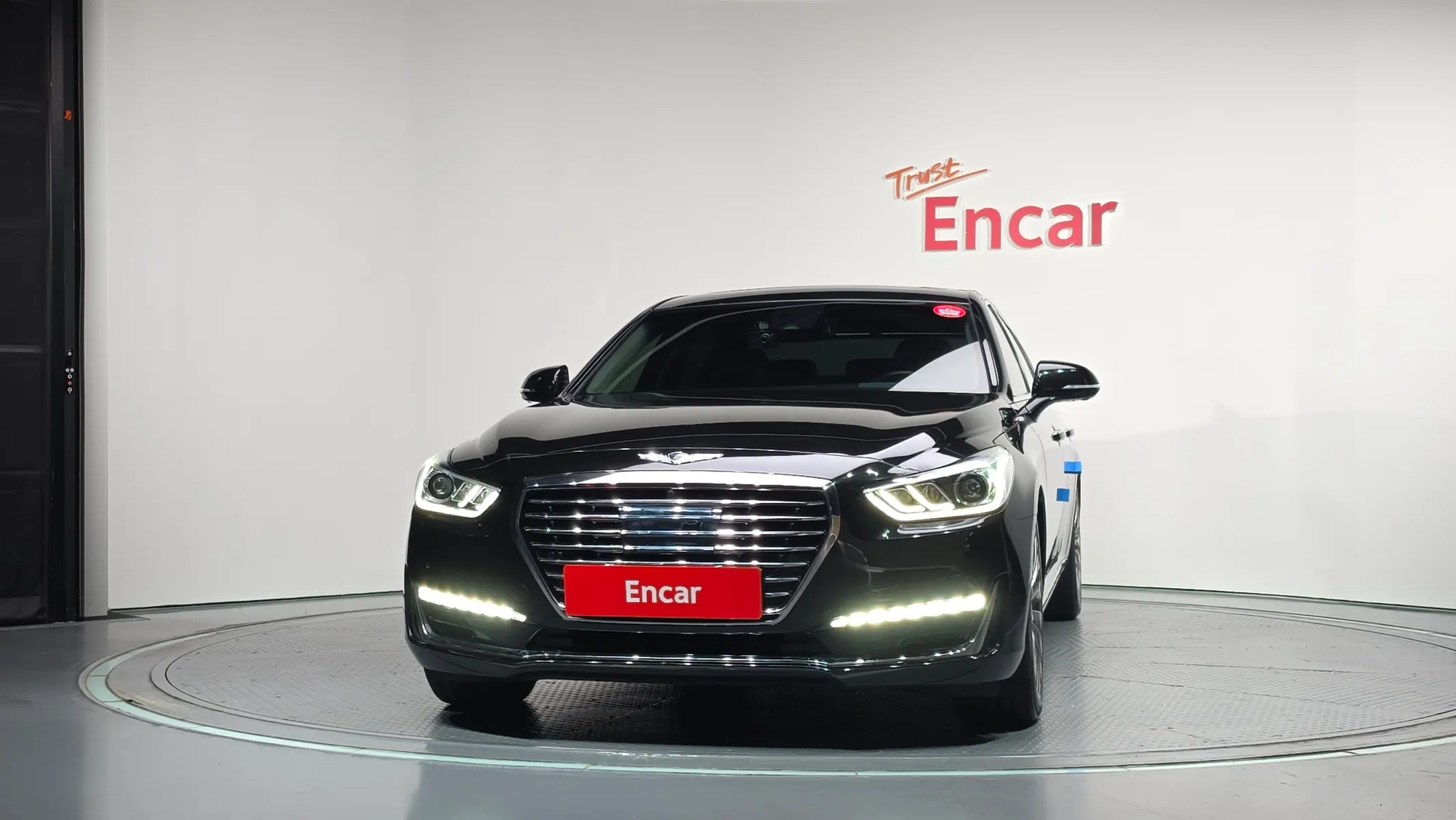 Genesis EQ900 5.0 GDI AWD 2018 2/5