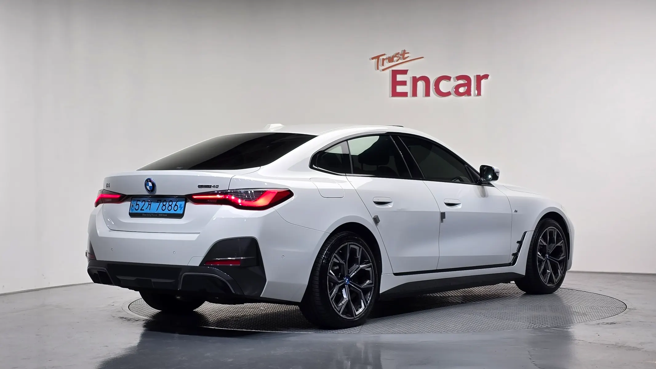 BMW i4 eDrive40 M 2022 2/33