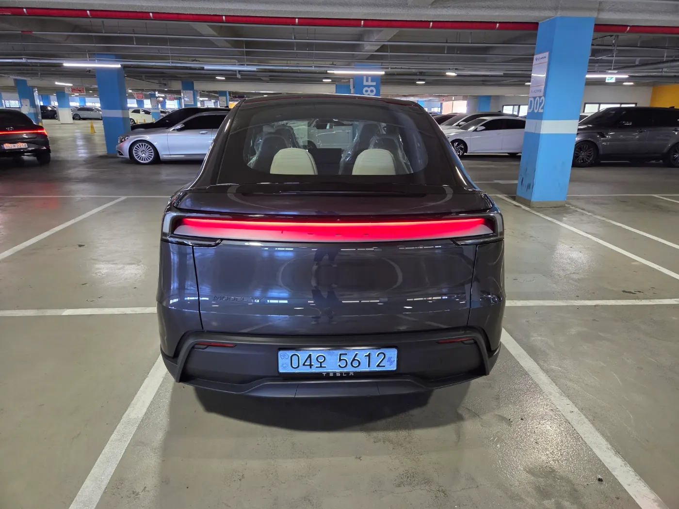 Tesla Y L AWD 2026 3/13