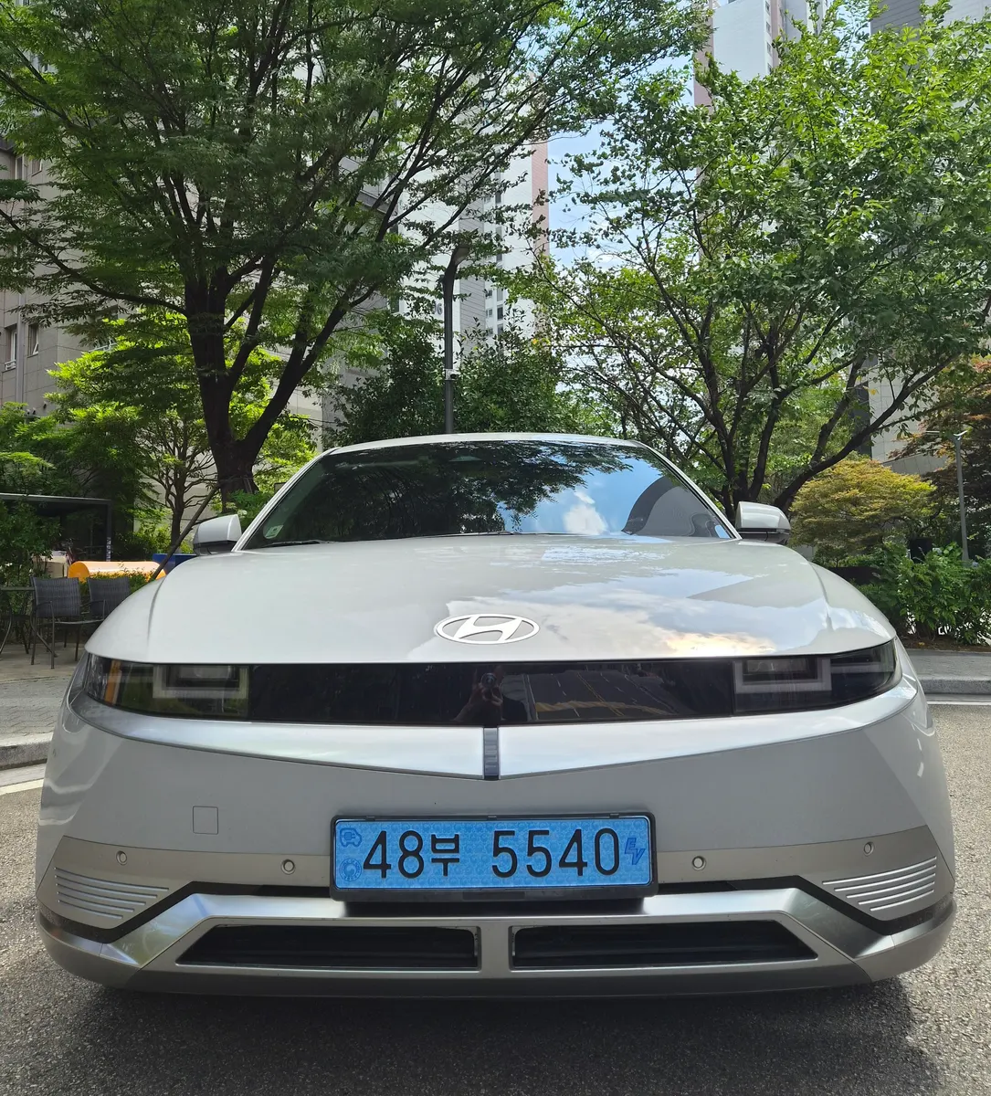 Hyundai Ioniq 5 AWD 2022 2/5