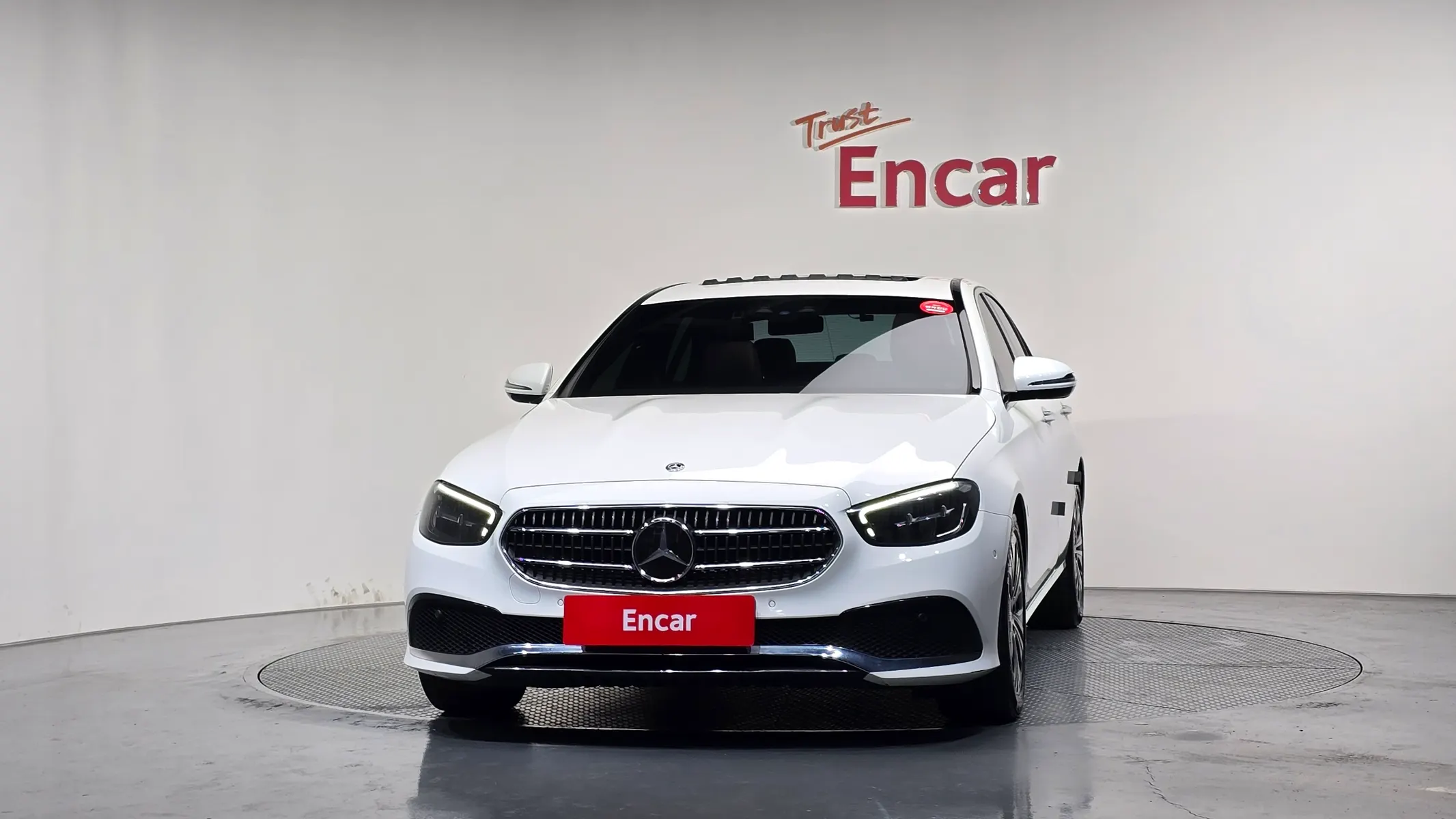 Mercedes-Benz E-Class W213 E250 2020 3/32