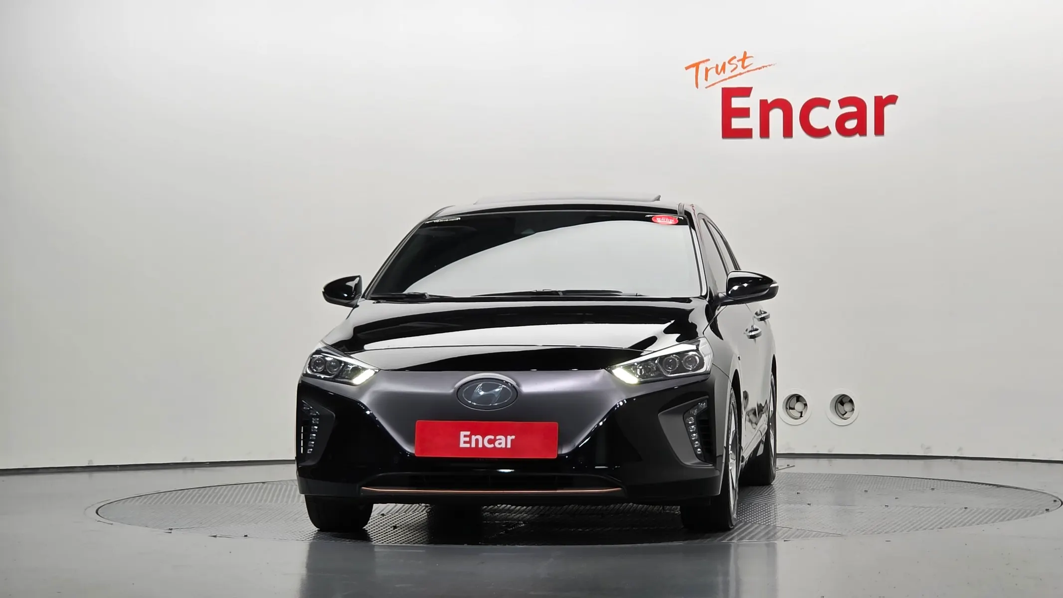Hyundai 아이오닉 일렉트릭 Q 2018 2/5