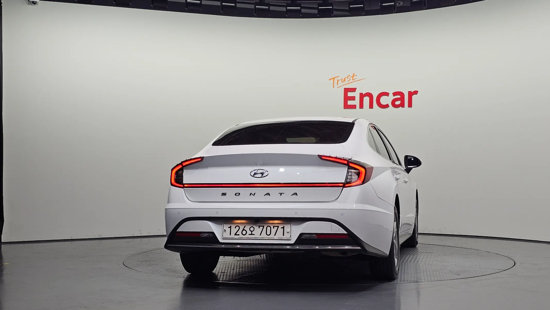 Hyundai (DN8) 2.0 LPG() 2019 3/5